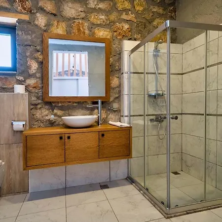 2 Bedroom Private With Great Sea View Villa *